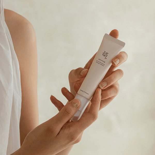 Beauty of Joseon - Revive Eye Serum - Anti-aging and hydrating eye serum with Ginseng and Retinal for all skin types from The Pretty Picks.